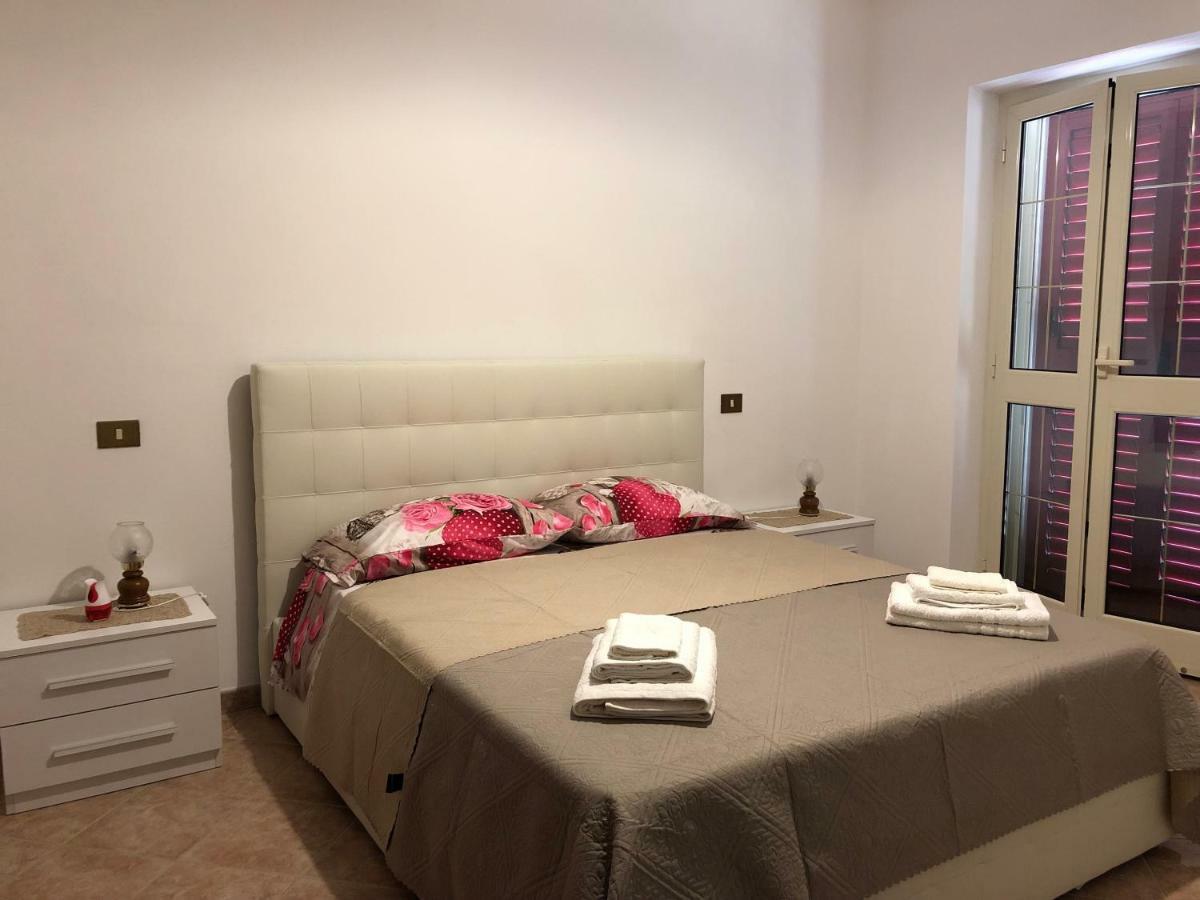 Appartamento In Villa Andreina Orosei Eksteriør bilde