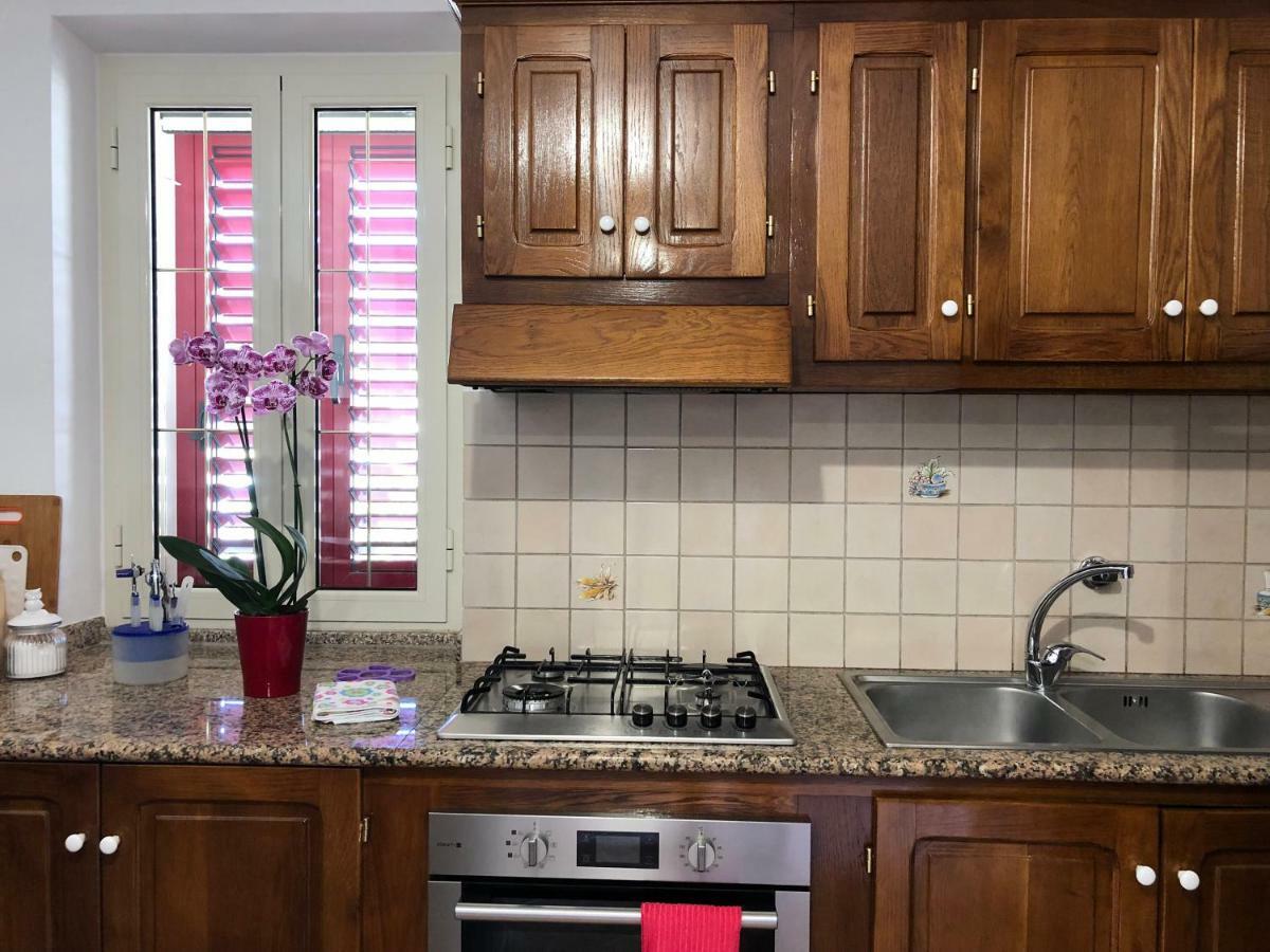 Appartamento In Villa Andreina Orosei Eksteriør bilde
