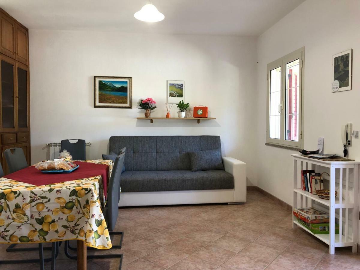 Appartamento In Villa Andreina Orosei Eksteriør bilde