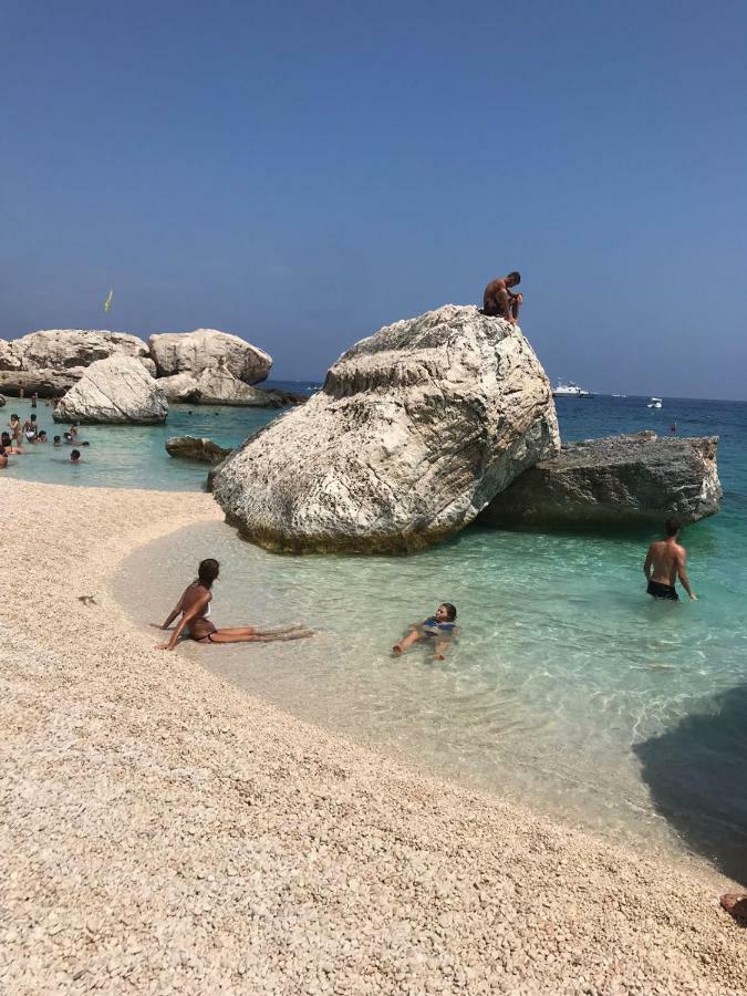 Appartamento In Villa Andreina Orosei Eksteriør bilde