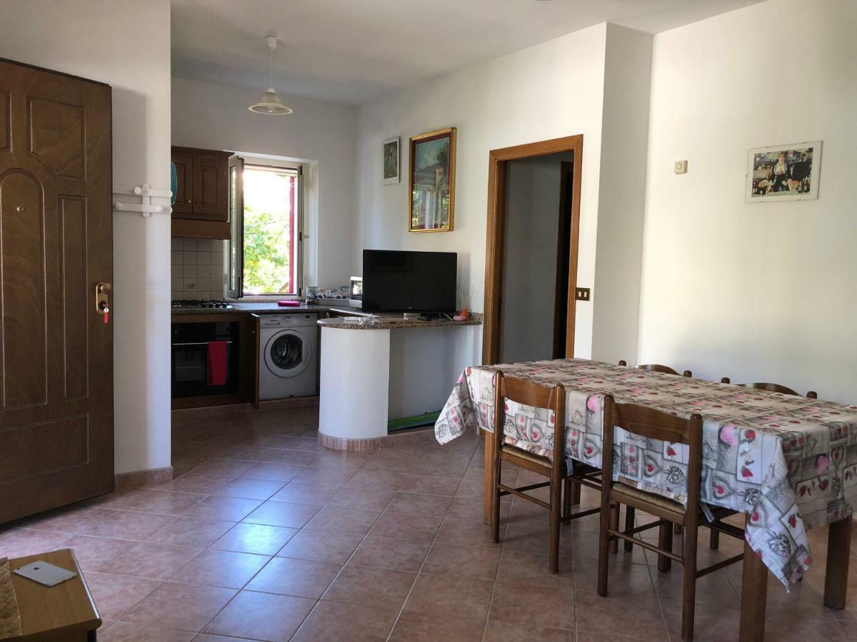 Appartamento In Villa Andreina Orosei Eksteriør bilde